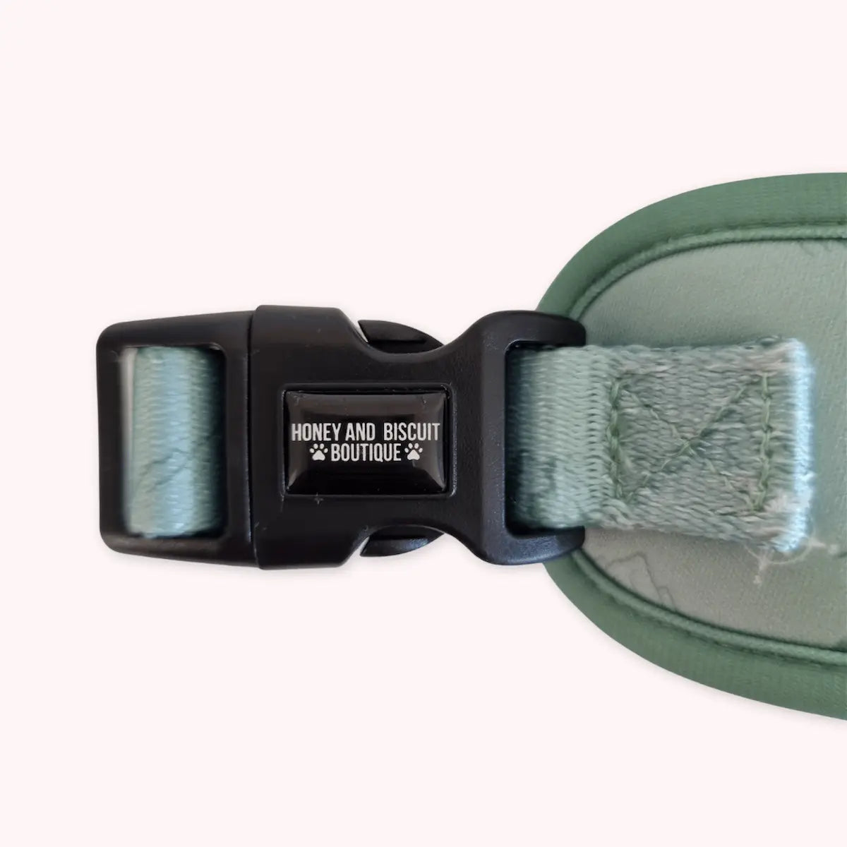 Free & Wild – Harness, Lead & Collar Bundle (3 Piece Set)